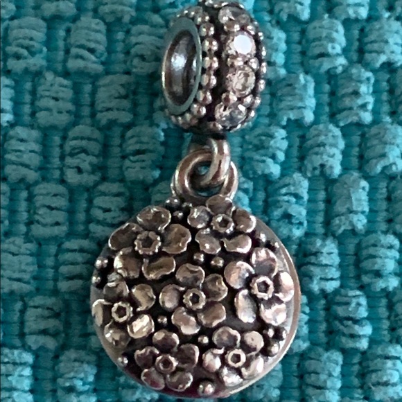 Authentic Pandora Sweet Mother Charm - Picture 2 of 3